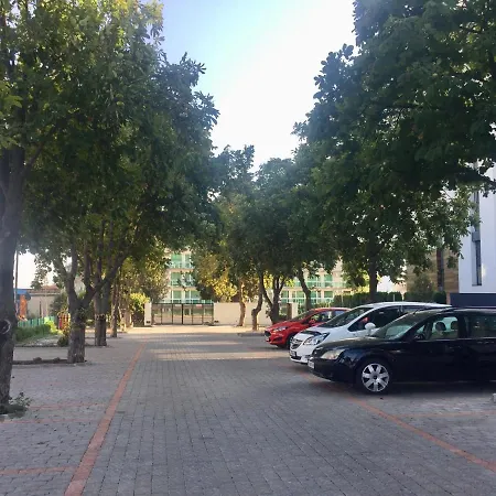Sarafovo Cosy With Garden Close To The Beach * ブルガス