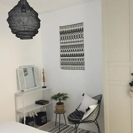 アパート Sarafovo Cosy With Garden Close To The Beach ブルガス