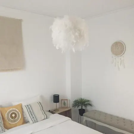 Sarafovo Cosy With Garden Close To The Beach アパート